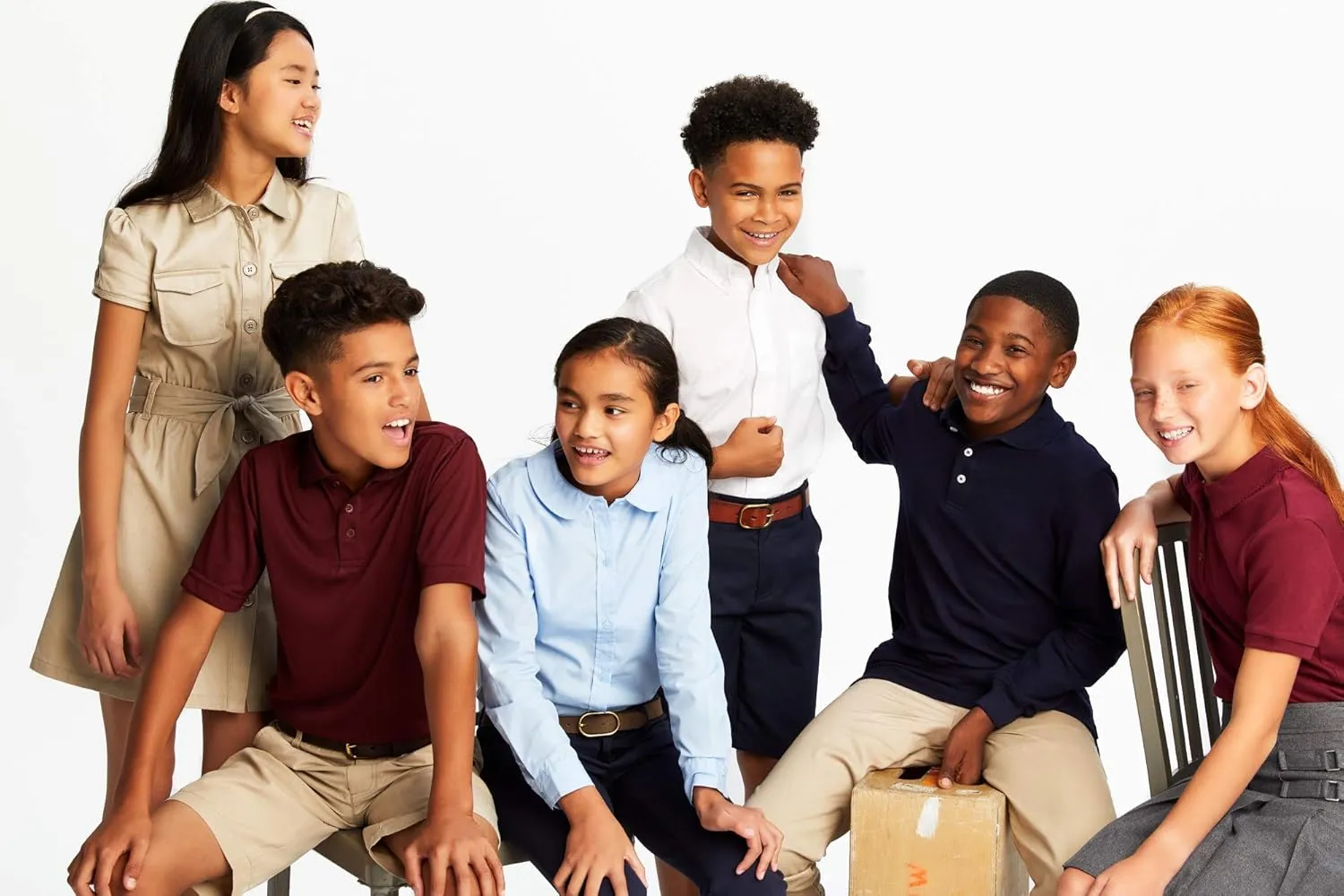 French Toast Boys' Short Sleeve Classic Poplin Dress Shirt (Standard & Husky)